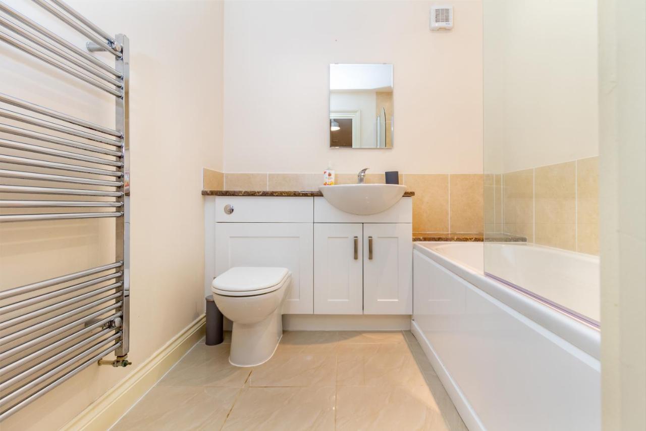 Host & Stay - Hillbrook House Apartment غْريت مالفيرن المظهر الخارجي الصورة