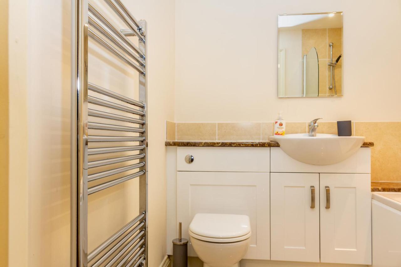 Host & Stay - Hillbrook House Apartment غْريت مالفيرن المظهر الخارجي الصورة