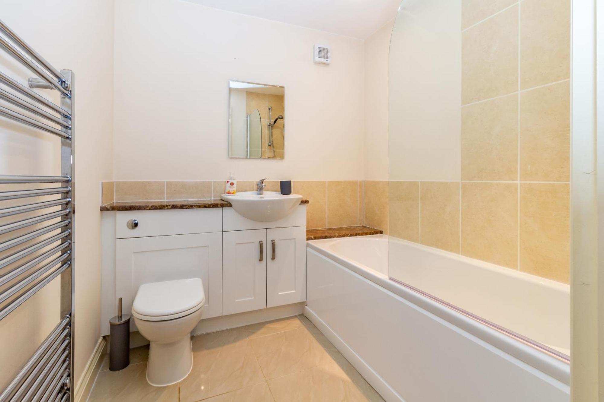 Host & Stay - Hillbrook House Apartment غْريت مالفيرن الغرفة الصورة